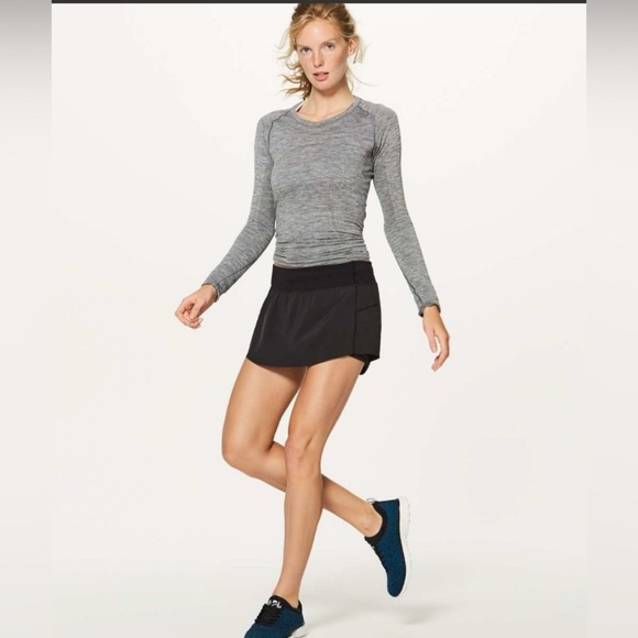 Lululemon Final Lap Black Skirt Skort Size 12 - Picture 3 of 11